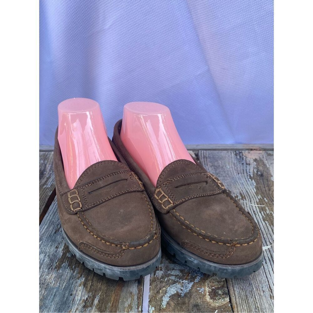 G.H. Bass & Co Brown Suede Leather Loafers Size 9 M Lug Sole Moc Toe Slip On Sho